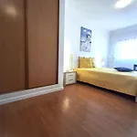Sun Waves Family Apartment