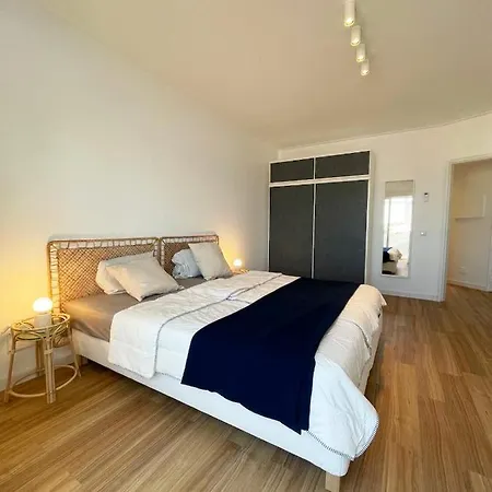 Sun Waves Beach Apartment