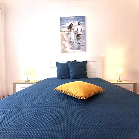 Sun Waves Family アパート *