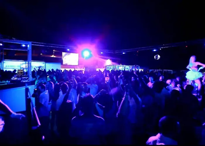 Sun Waves Family アパート ポルティマン