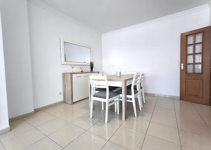 Διαμέρισμα Sun Waves Family *