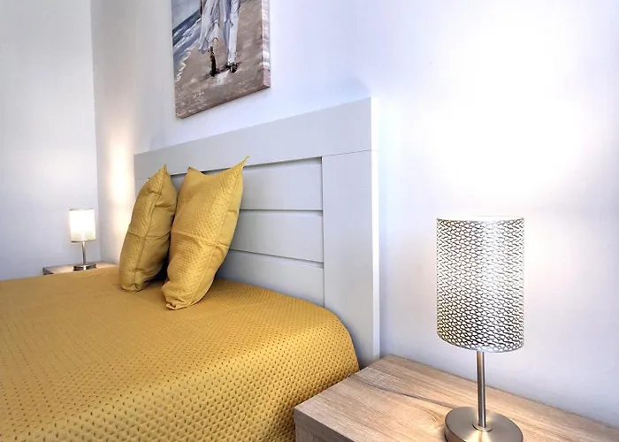 アパート Sun Waves Family ポルティマン