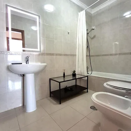 Sun Waves Family Apartment Portimao