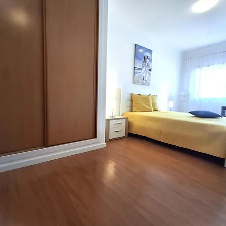 Sun Waves Family Apartment